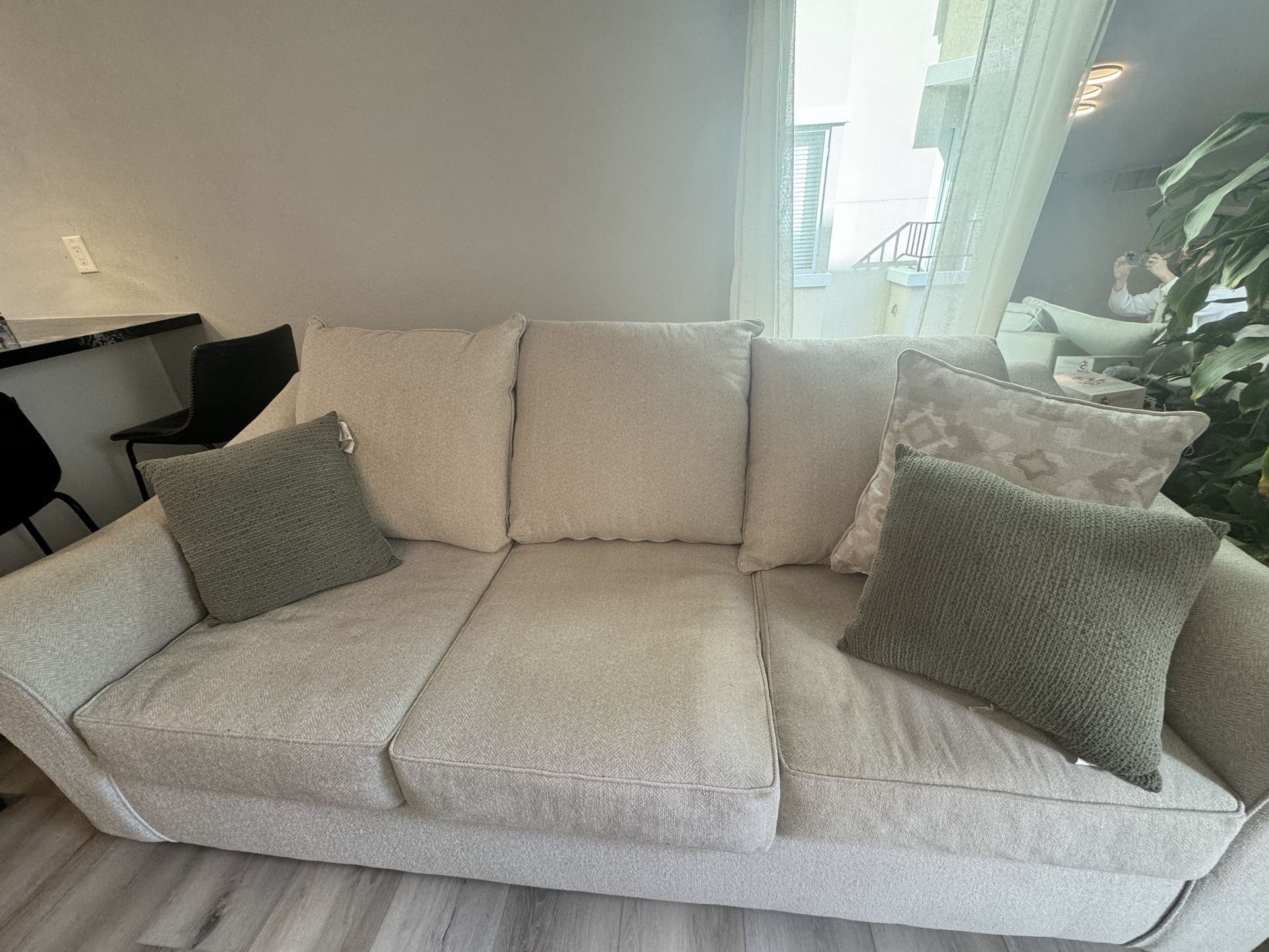 Sofa Set (love Seat And Sofa)
