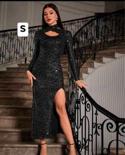 New women’s dress size small