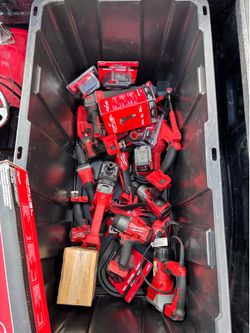 Milwaukee fuel tool lot