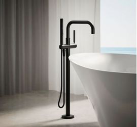 Kohler
Purist Floor Mounted Tub Filler with Built-In Diverter - Includes Hand Shower