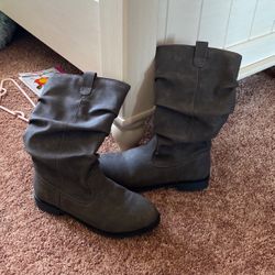 Girls Boots Size 4