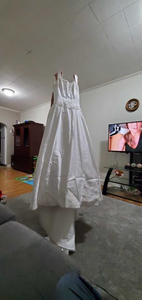 Wedding dress