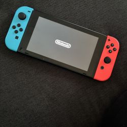 Nintendo Switch 