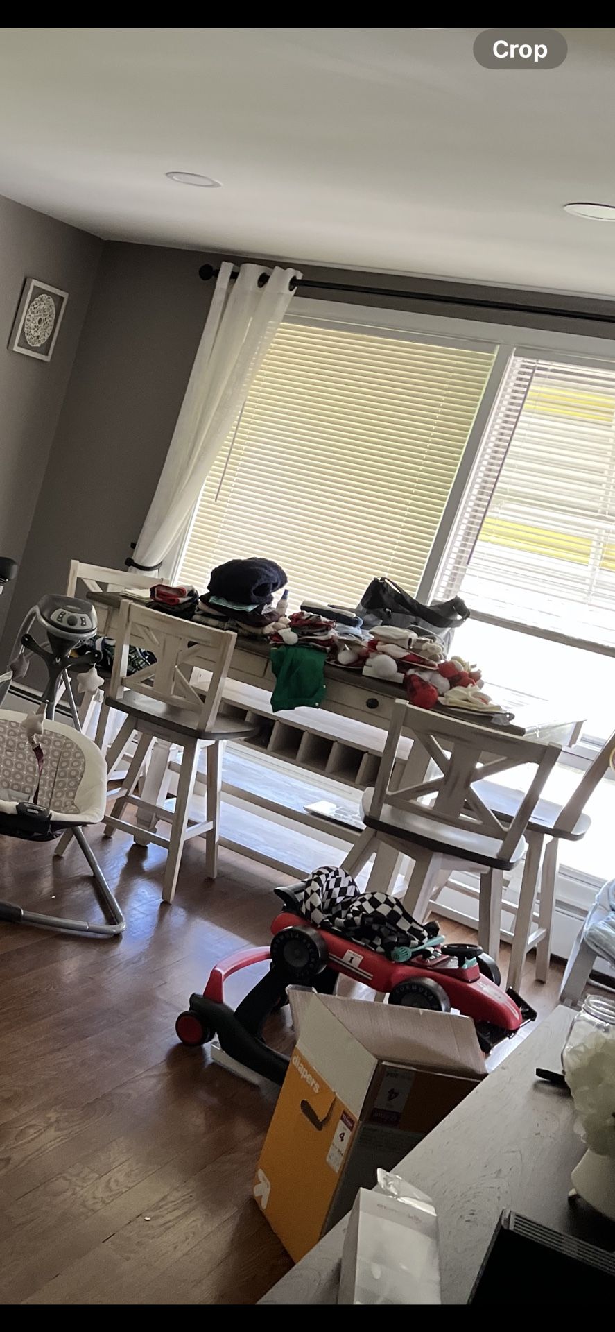 Dining room table +6 chairs