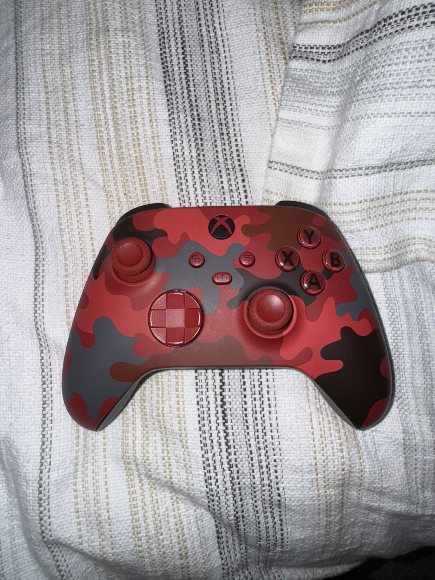 Red Camo Controller
