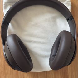 Beats By Dr. Dre Studio Pro Wireless Headphones 