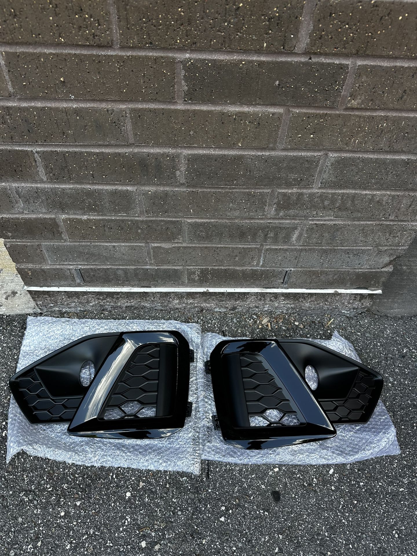 Audi A4 2023 Black Fog Grilles