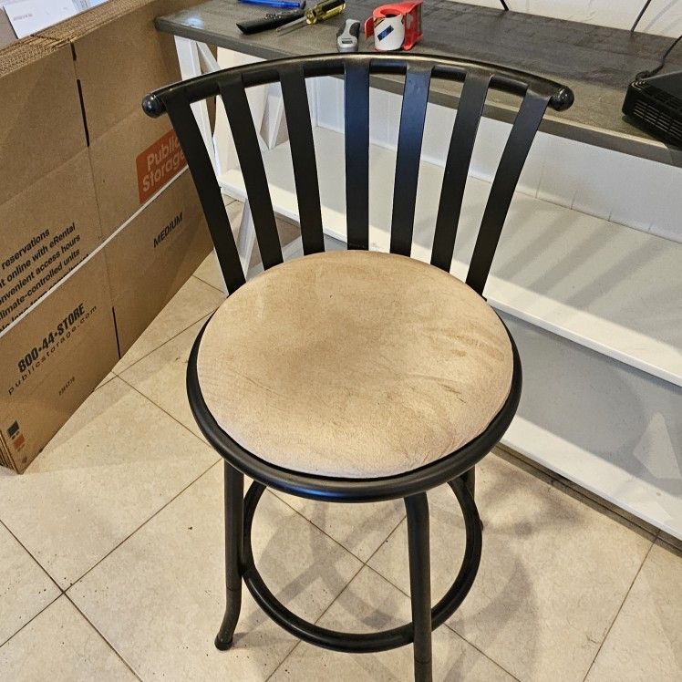 FREE Bar Stool