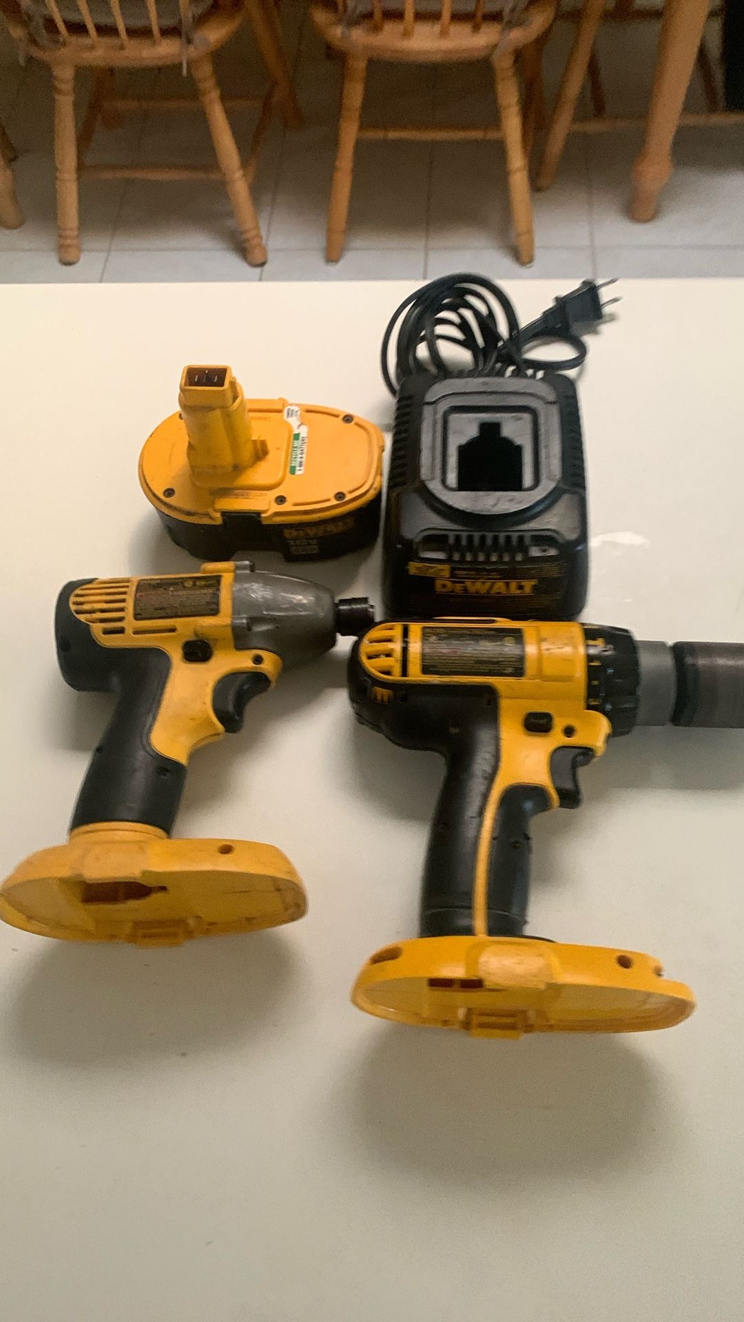 Dewalt 18 Volt Screw Gun And Drill