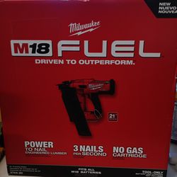 New Milwaukee M18 Fuel 21ga Framing Nailer 