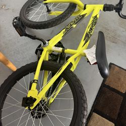18” Huffy Rock It