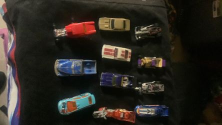 TOYS & COLLECTIBLES