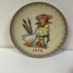 1974 Hummel Plate