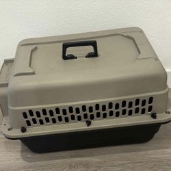 Plastic Travel Cage  24x16x14.5 High 