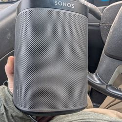 Black Sonos Play 1 Bluetooth Speaker - Music