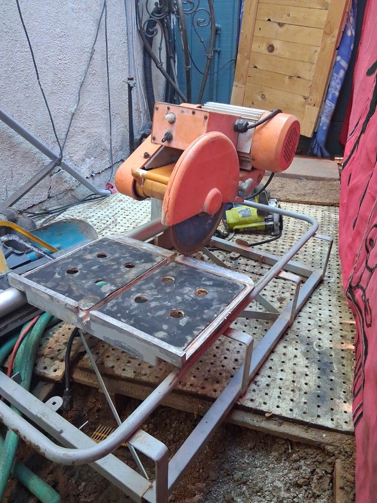 Tile Table Saw
