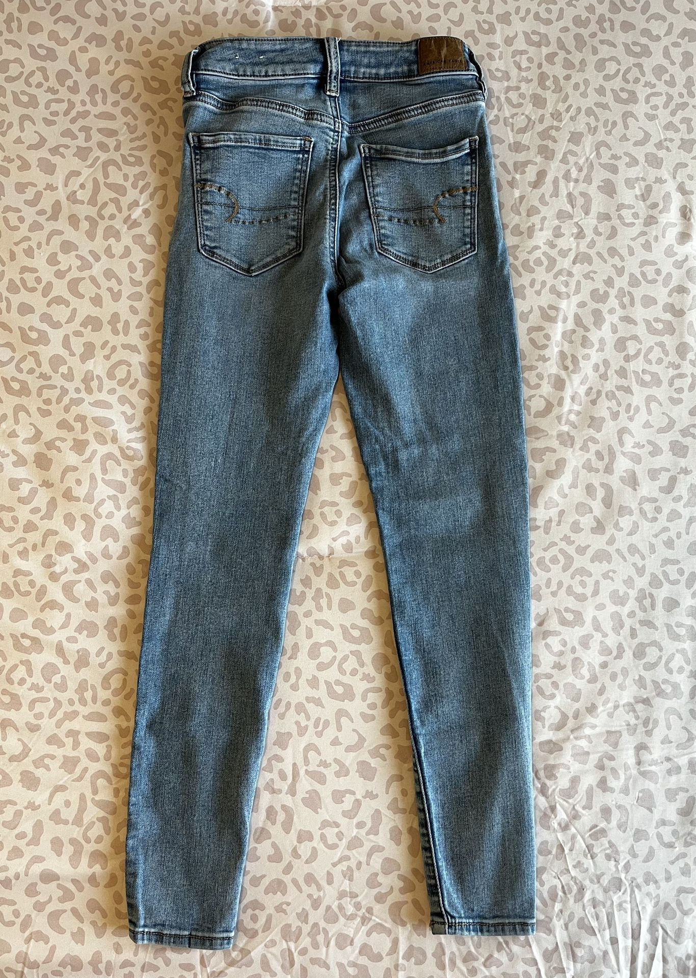 American Eagle Jeans Size 2 for Sale in San Antonio, TX - OfferUp