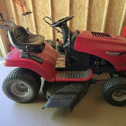 Poulan Riding Mower (42 Inch Cut)