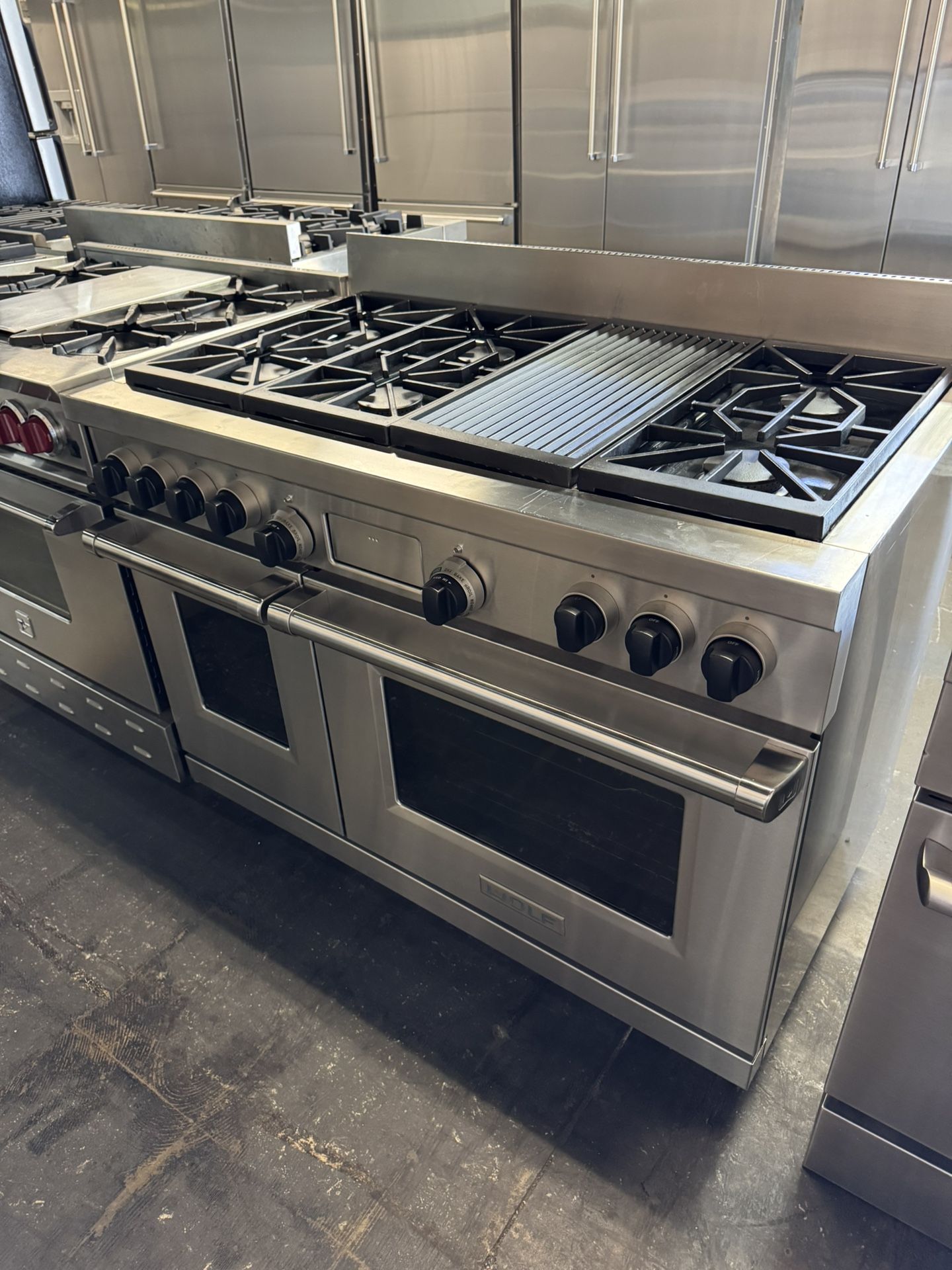 Wolf 48” Stainless Steel Dual Fuel Gas Range Stove