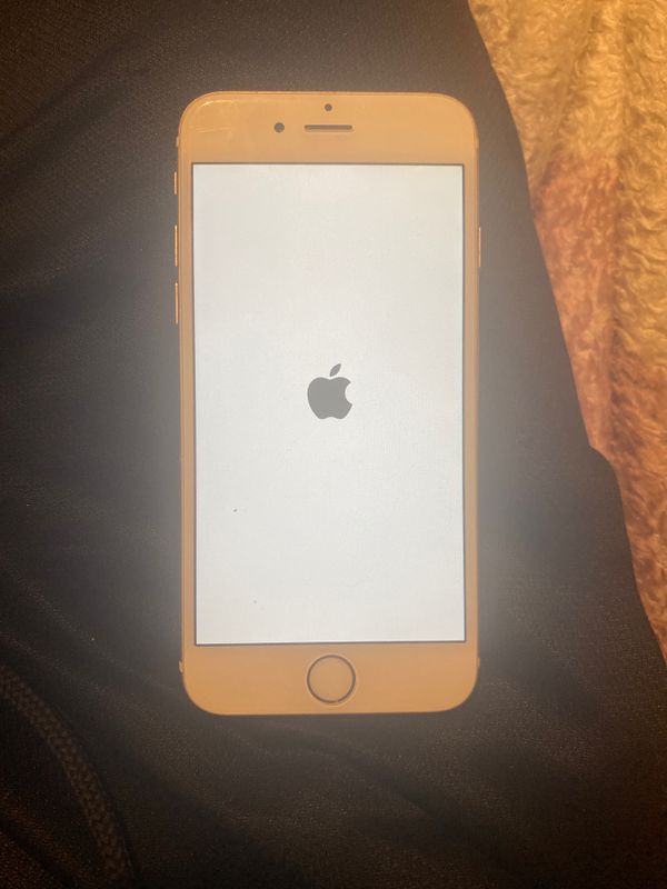iPhone 6 for $50 for Sale in Lyons, IL - OfferUp