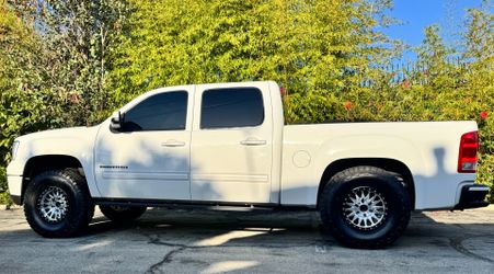 Kmc 445 Custom Black / Ring 17x9 6x139.7 +0 Offset With Bfg Ko2 315/70R17 Tires🔥🔥🔥