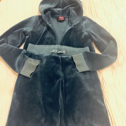 Beautiful Black Label Juicy Couture Jogger Set