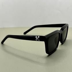 Classic Wayfarer Designer Sunglasses - Black