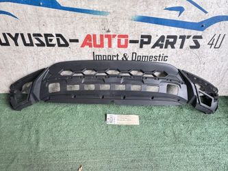 2018 - 2020 - 2021 VOLKSWAGEN TIGUAN FRONT LOWER VALANCE DIFFUSER OEM AY82241