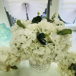 ✨ WEDDING ITEMS FOR SALE – LIKE NEW ✨