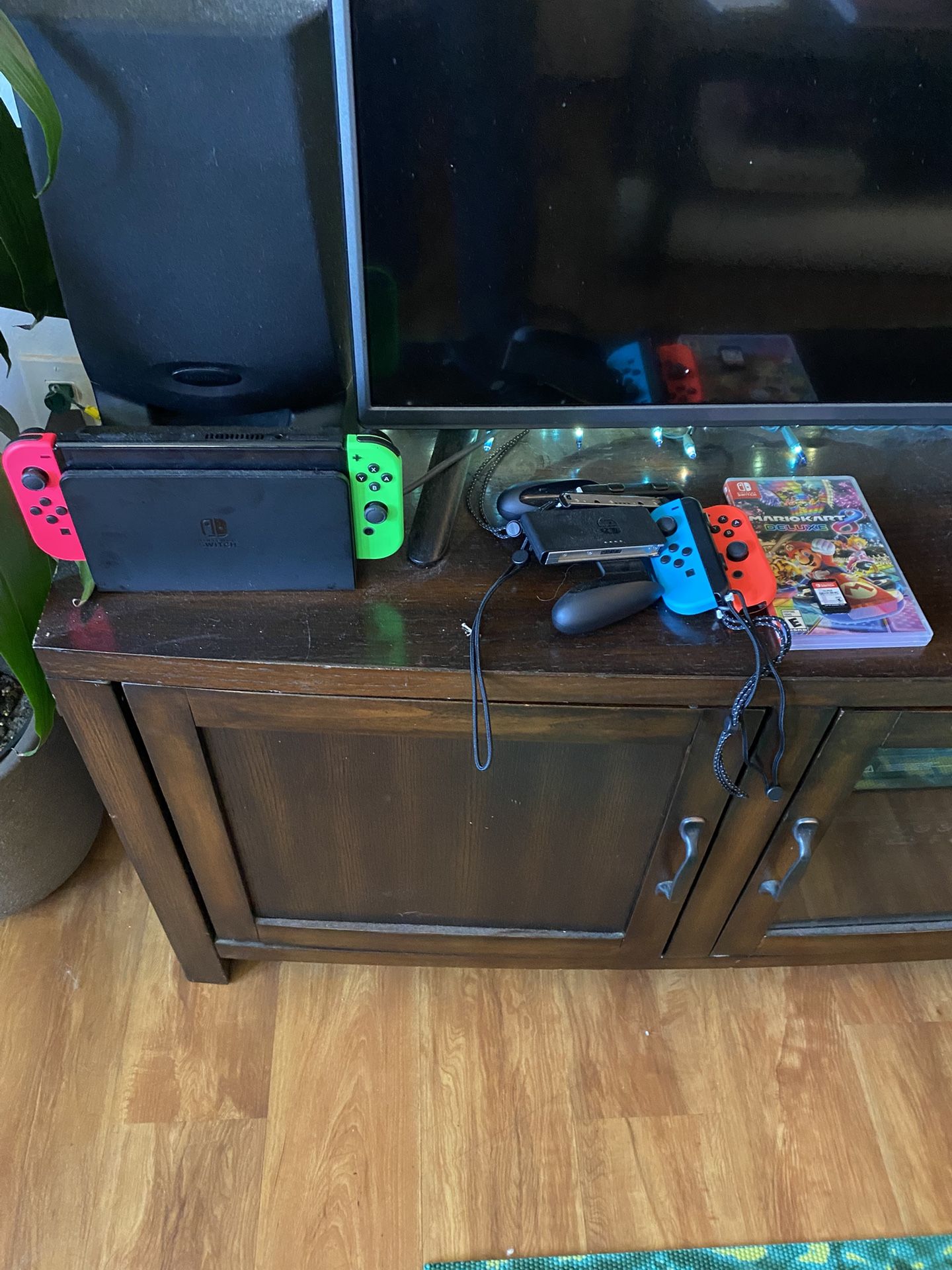 Nintendo Switch With 4 Controllers