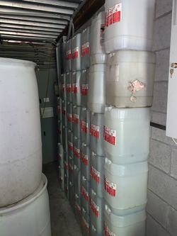 7-DRUMS & 42-5 JERRYCANS CANS $200 for everything