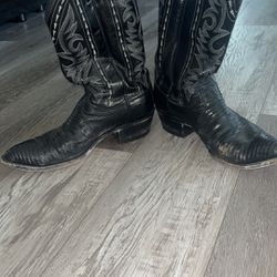 Cowboy boots 