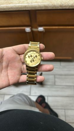 Nixon Gold Color Watch