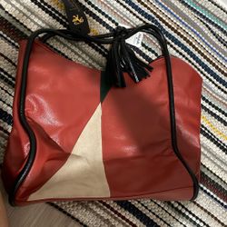 4-toned Tote Like Bag