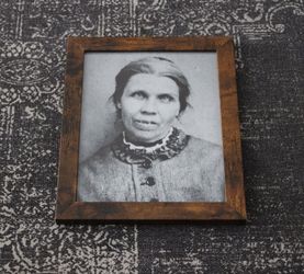 Framed Vintage Photo Print - Victorian Asylum Patient Portrait Medical History Art (8x10)
