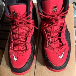 Red Nike Shoes Size 7 