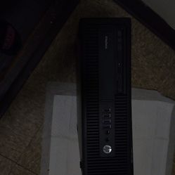Hp Desktop With a Keyboard And Mouse 