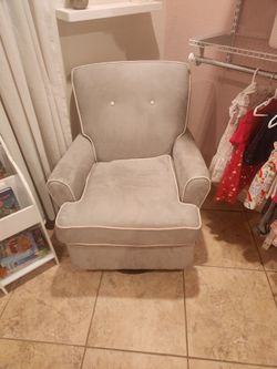 Gray rocker