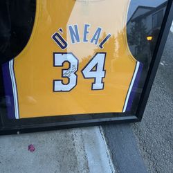 Signed Shaq & Kobe Lakers Jerseys 