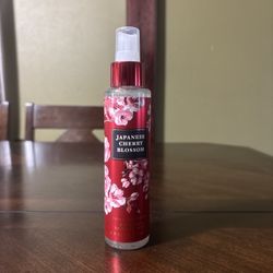 Bath And Body Works Japanese Cherry Blossom Diamond Shimmer Mist 