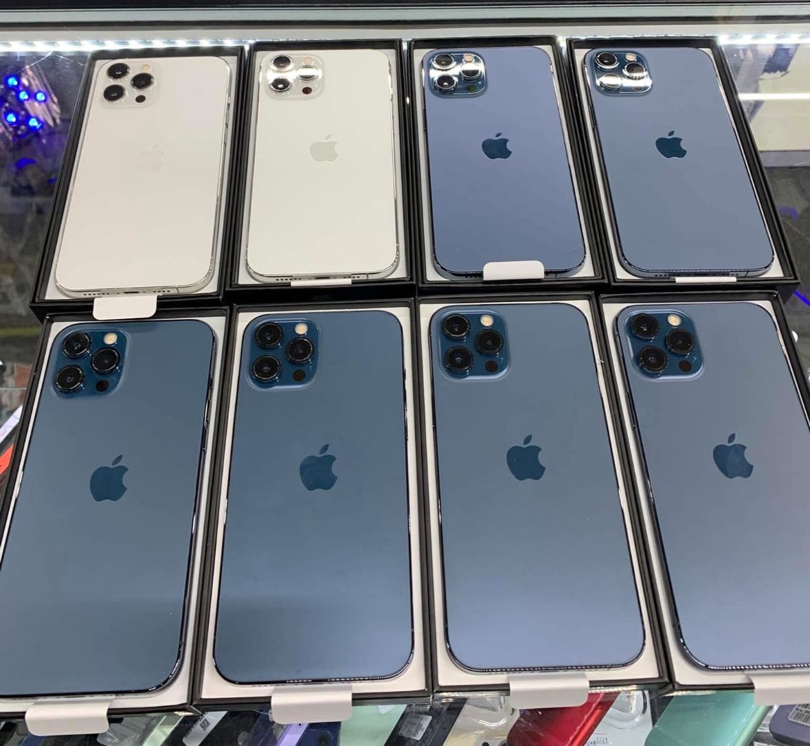 IPHONE 12 PRO MAX. 128 GB UNLOCKED