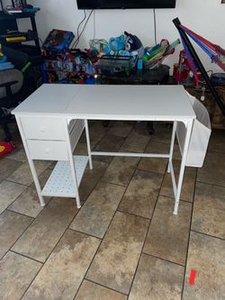 Used desk