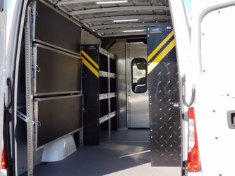 MERCEDES SPRINTER SHELVES AND PARTITION