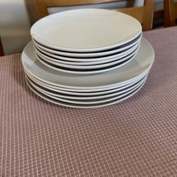 IKEA 12- Piece Dinnerware White