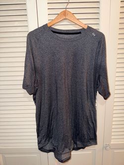 Lululemon men’s shirt