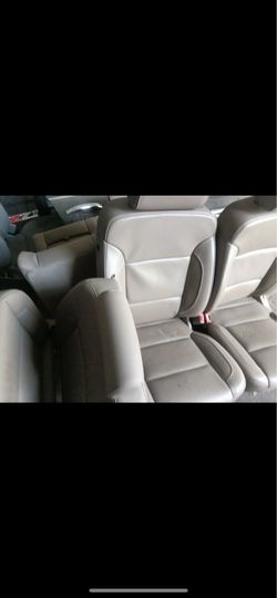 Leather seats crew cab gmc Silverado 2016/18 parts