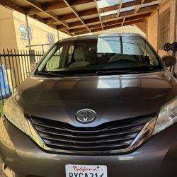 2015 Toyota Sienna
