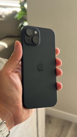 iPhone 15 – 128GB – AT&T Only