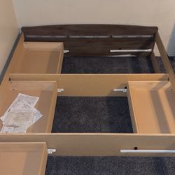 Gray Frame Mate's Drifted Queen Platform Storage Platform Bed with 6-Drawers