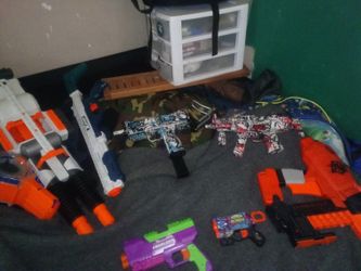 Nerf Guns 